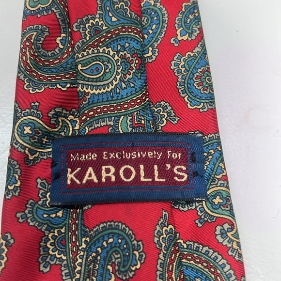 VINTAGE Karoll’s Red, Green & Blue Paisley Tie - Picture 5 of 6
